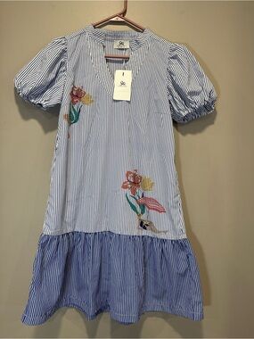 Plains & Prints NWT Charlee C/S Blue Striped Embroidered Puff Sleeve Dress Sz 4